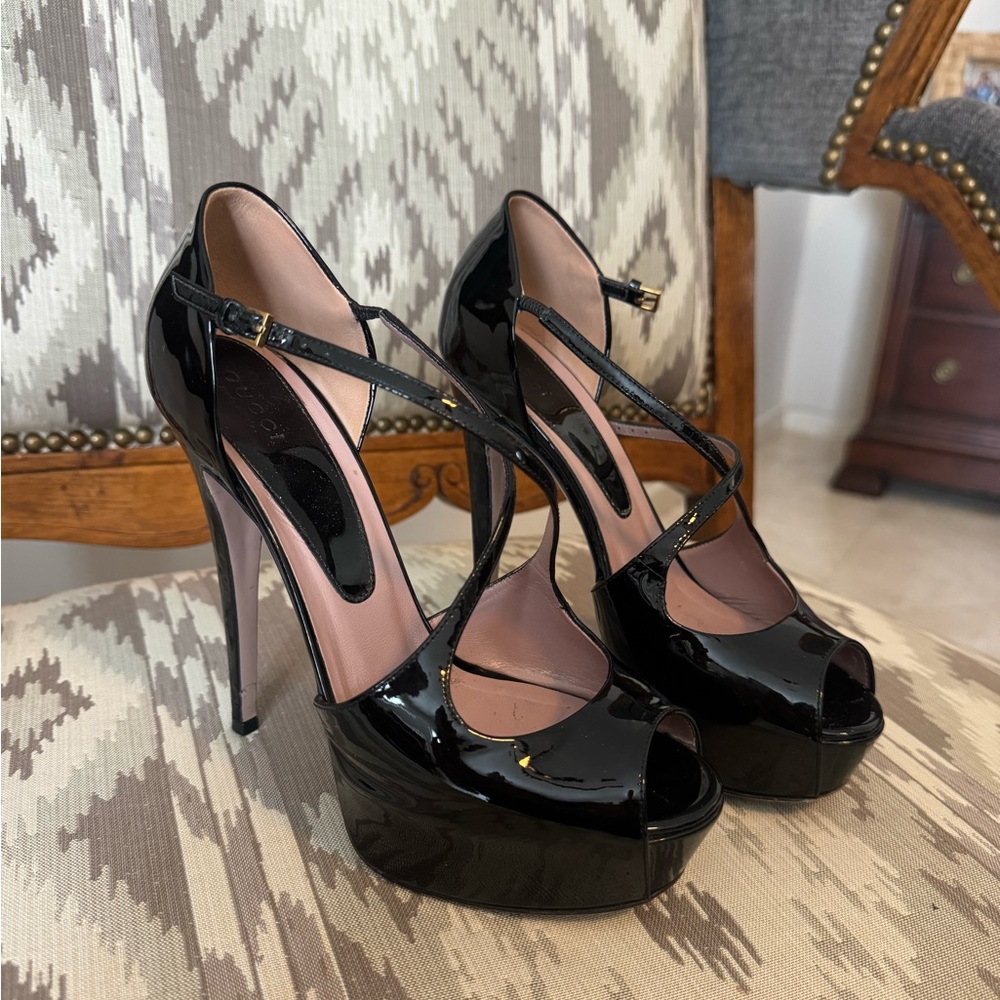 Gucci Black Patent Leather Stiletto Heels